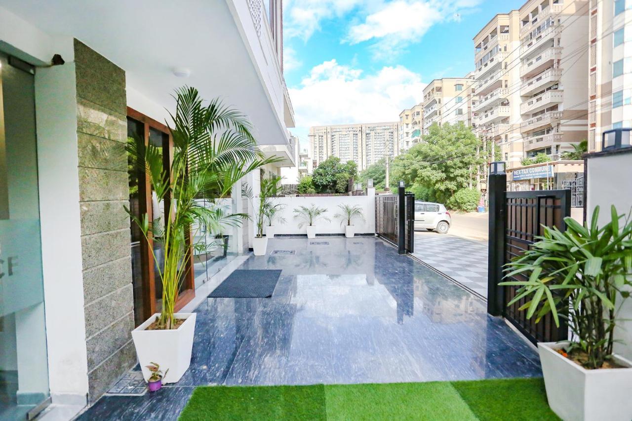 Fabhotel Golf Inn Golf Course Road Gurgaon Exterior photo